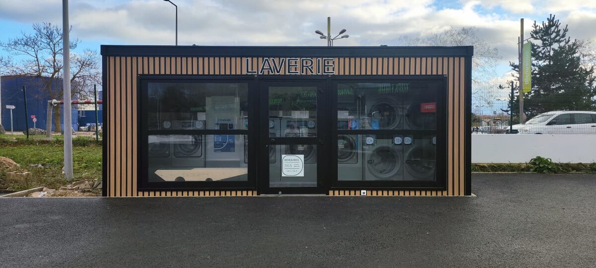 Intérieur laverie automatique libre-service - Réalisation Expertise Lavage Auto