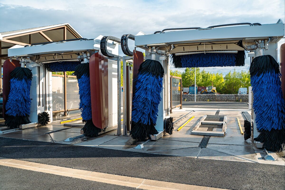 Portique lavage auto dernière génération - Équipement Expertise Lavage Auto